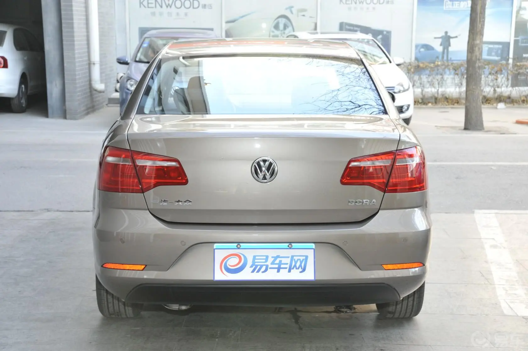 宝来1.6L 自动 舒适型正后水平