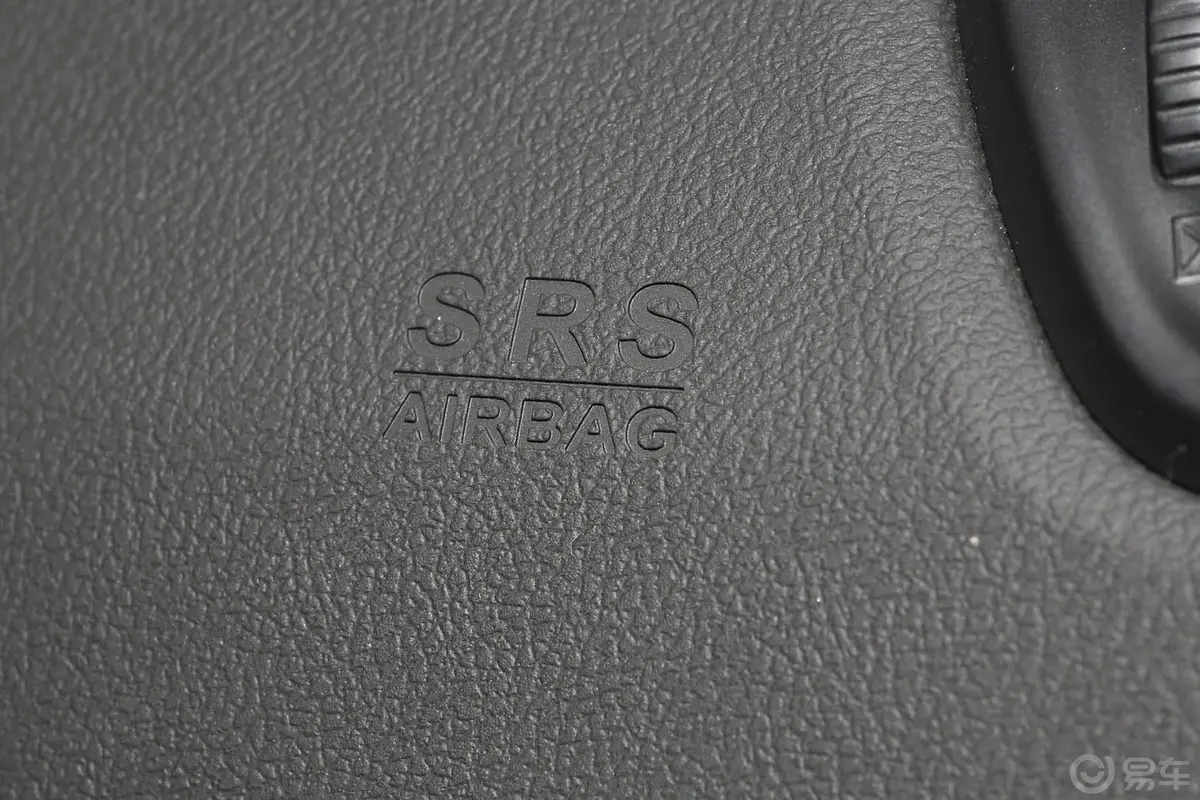 传祺GS51.8T 自动 四驱 5周年纪念版内饰