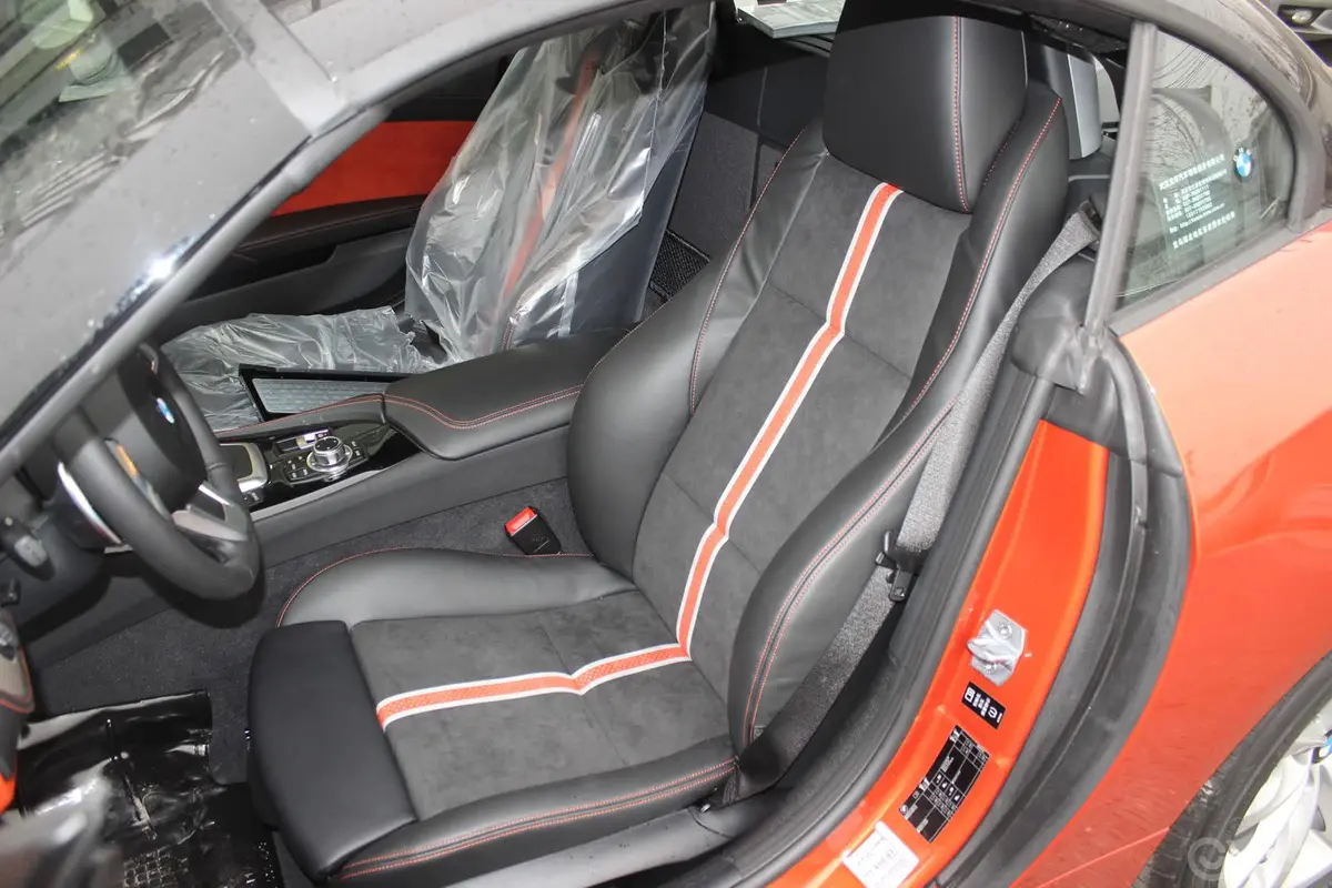宝马Z4sDrive20i 手自一体 领先版驾驶员座椅
