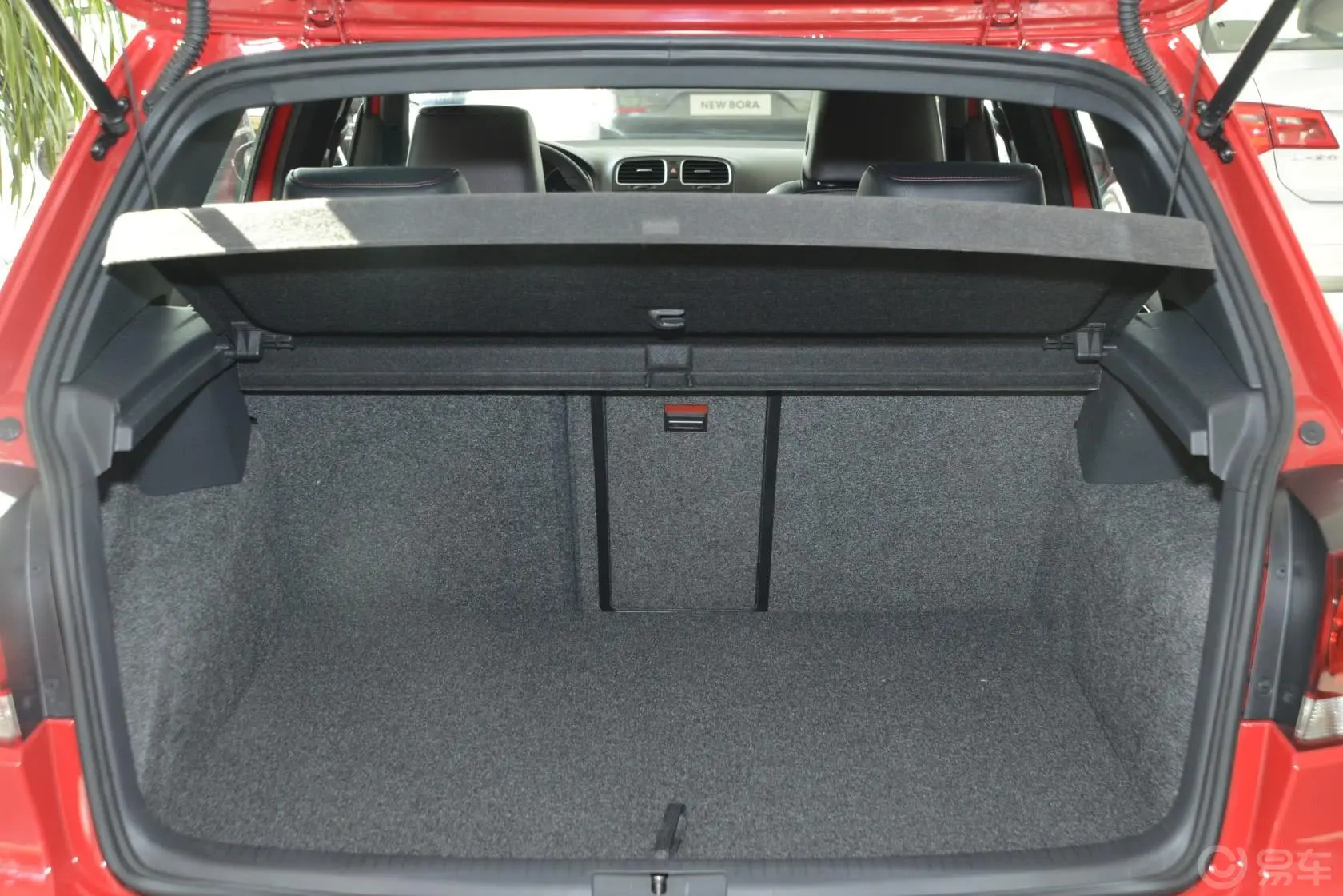 高尔夫GTI 2.0L 双离合 舒适版行李箱空间