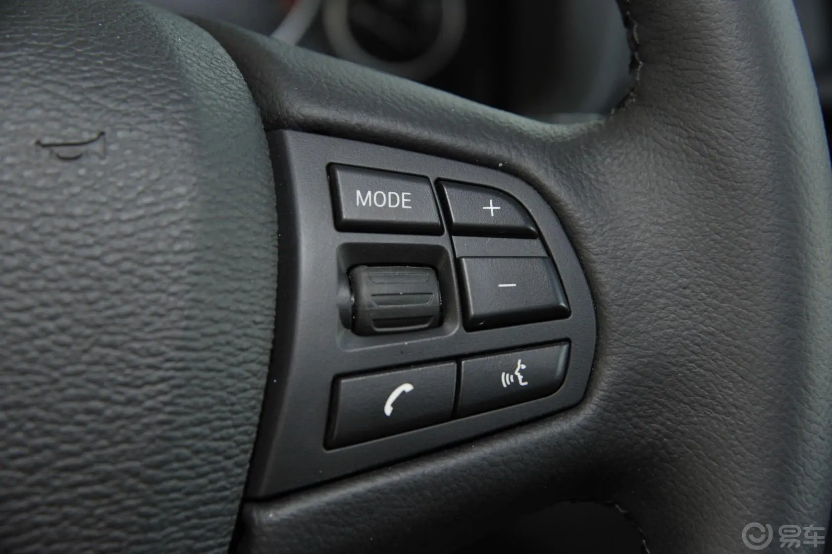 宝马X3(进口)改款 xDrive20i 豪华型方向盘功能键（右）