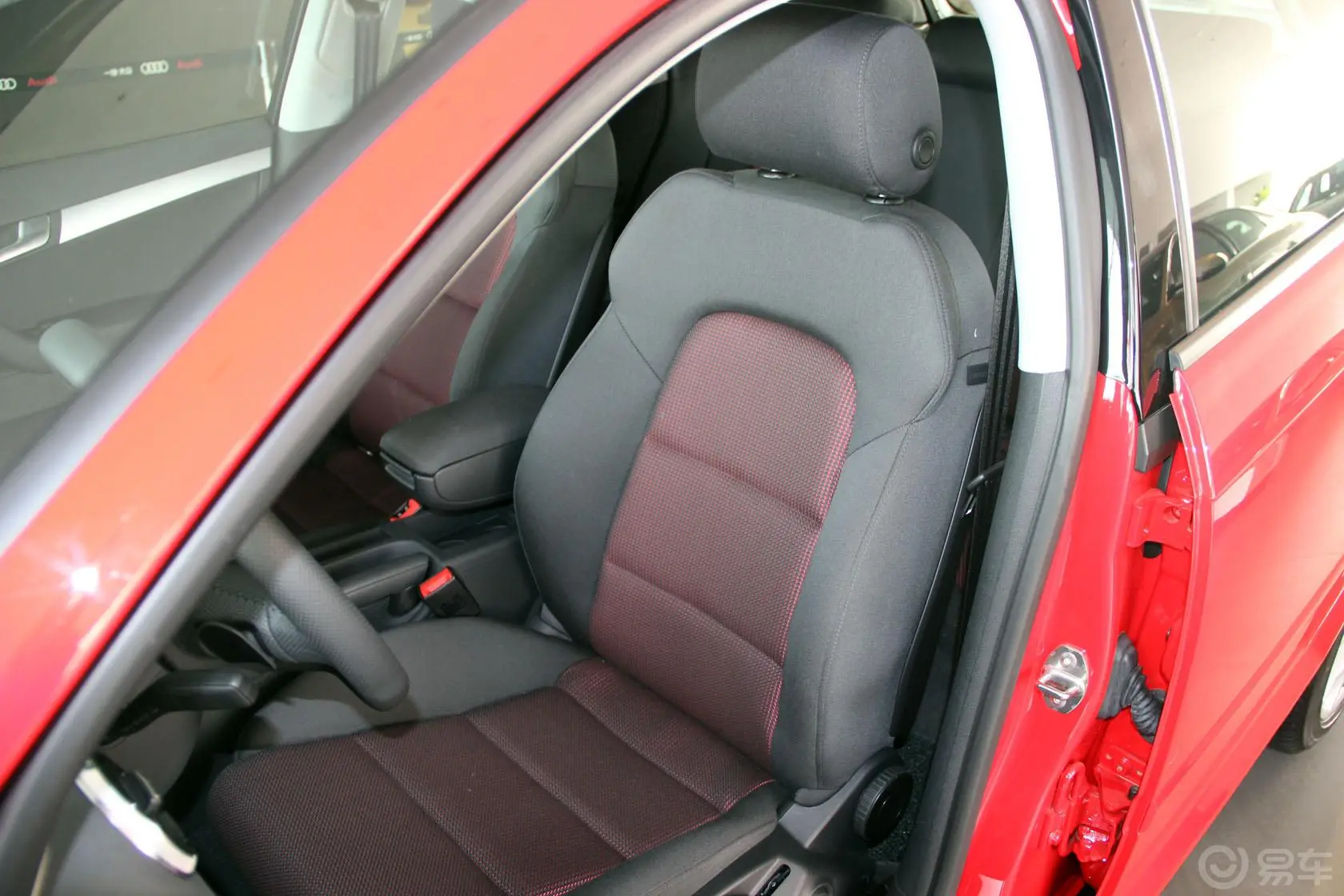 奥迪A3(进口)Sportback 30 TFSI 豪华型驾驶员座椅