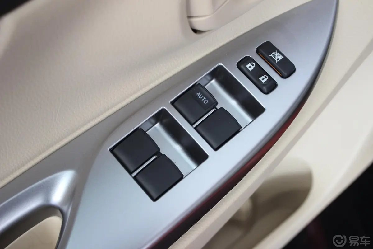 威驰1.5L 手动 智尚版车窗升降键