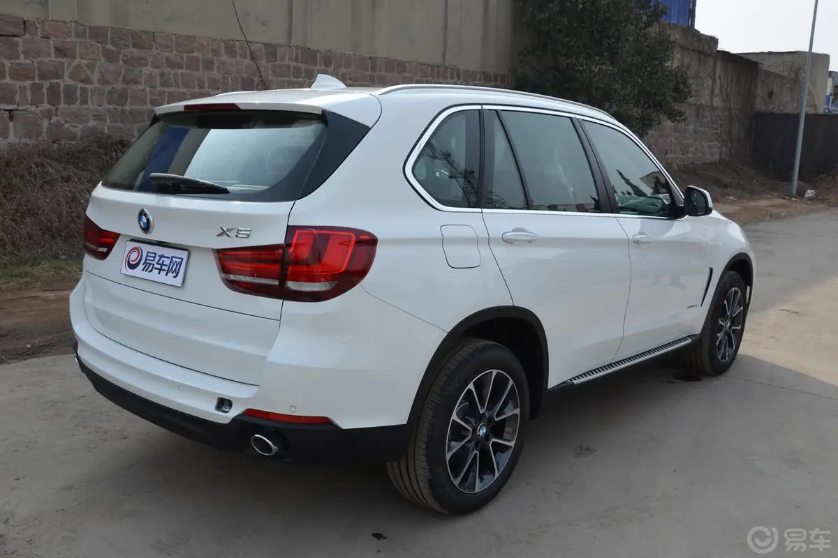 宝马X5(进口)xDrive35i 豪华型外观