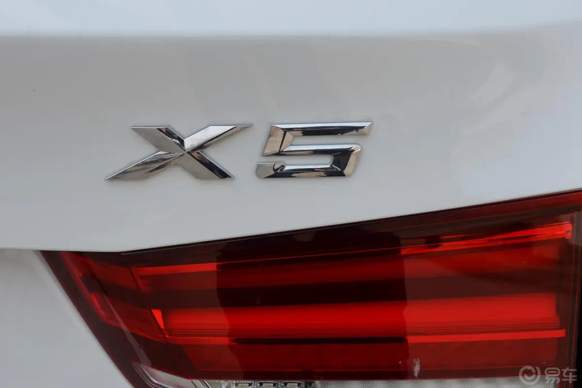 宝马X5(进口)xDrive35i 豪华型外观