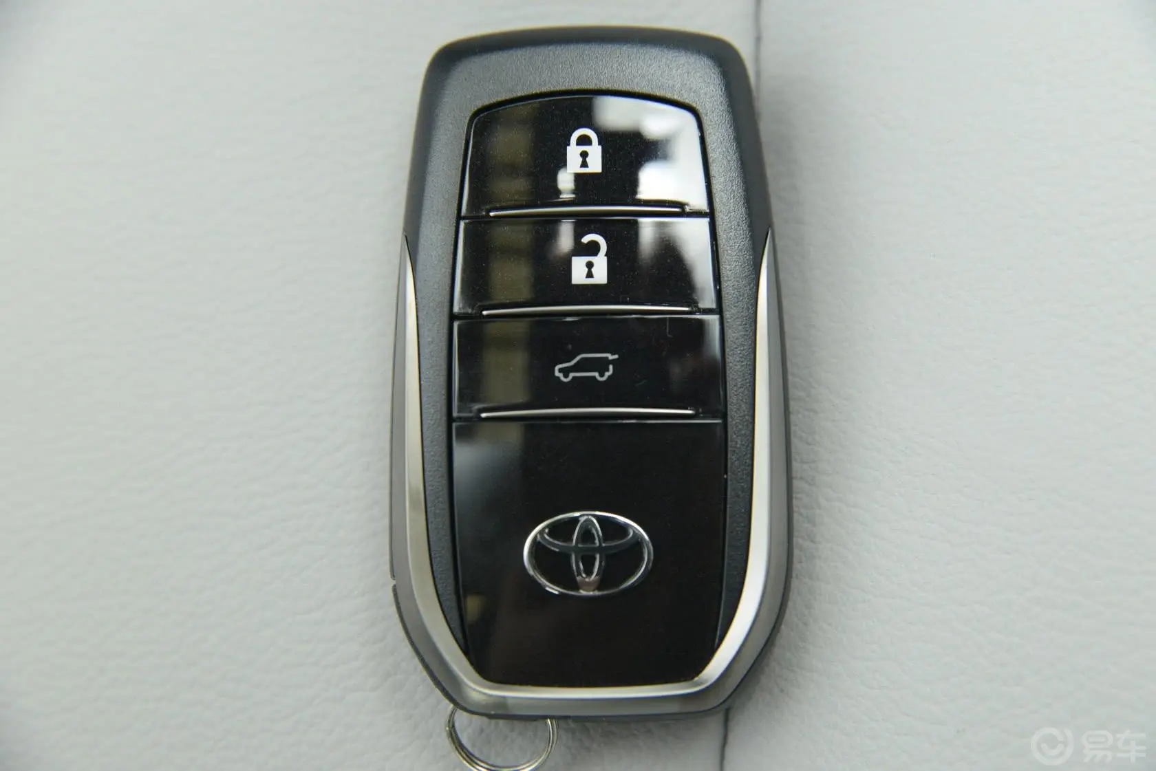 普拉多4.0L V6 TX-L钥匙