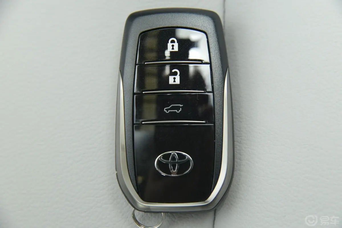 普拉多4.0L V6 TX-L钥匙