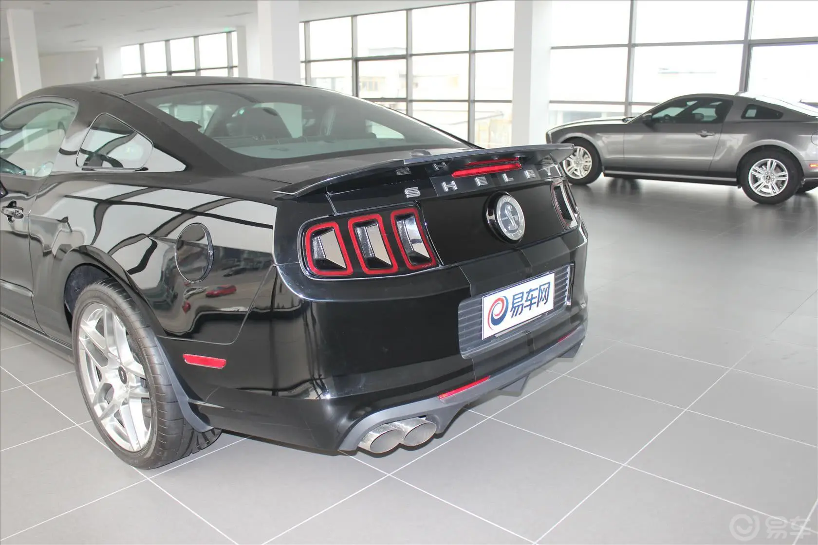 Mustang5.8T 手动 GT500车尾局部