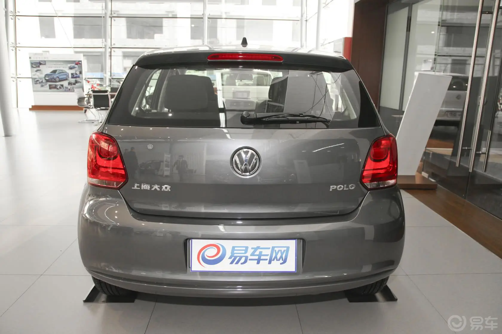 Polo1.4L 手动 风尚版正后水平