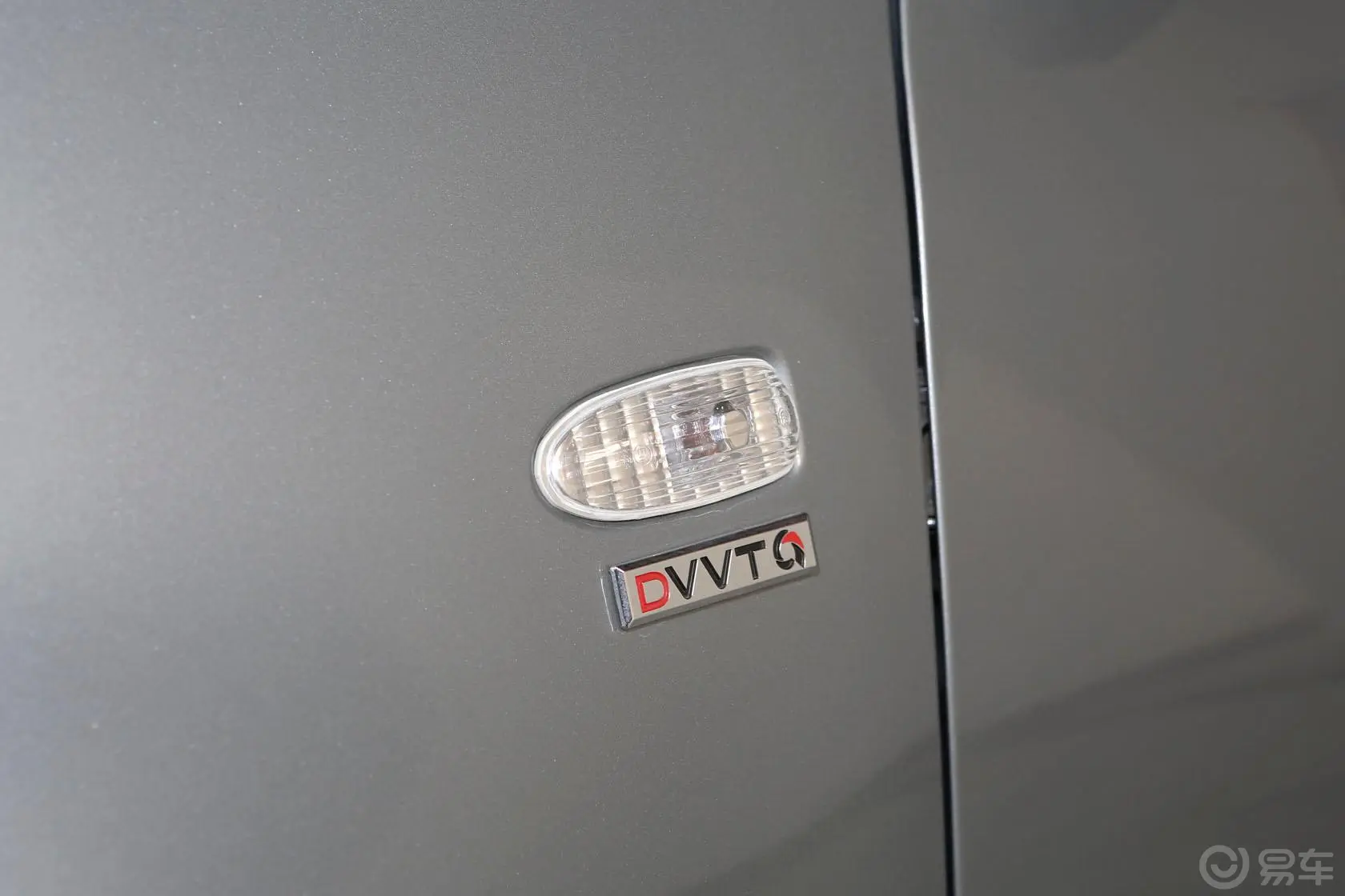 瑞虎精英版 1.6L 手动 DVVT 豪华型 贺岁版外观