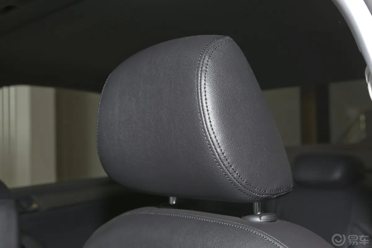桑塔纳1.6L 手动 舒适版驾驶员头枕