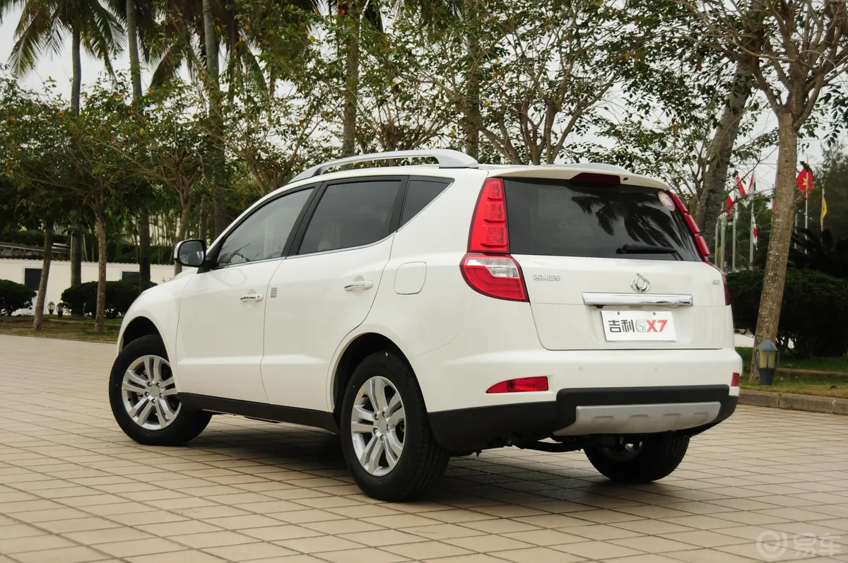 吉利GX72.0L 自动 豪华型外观