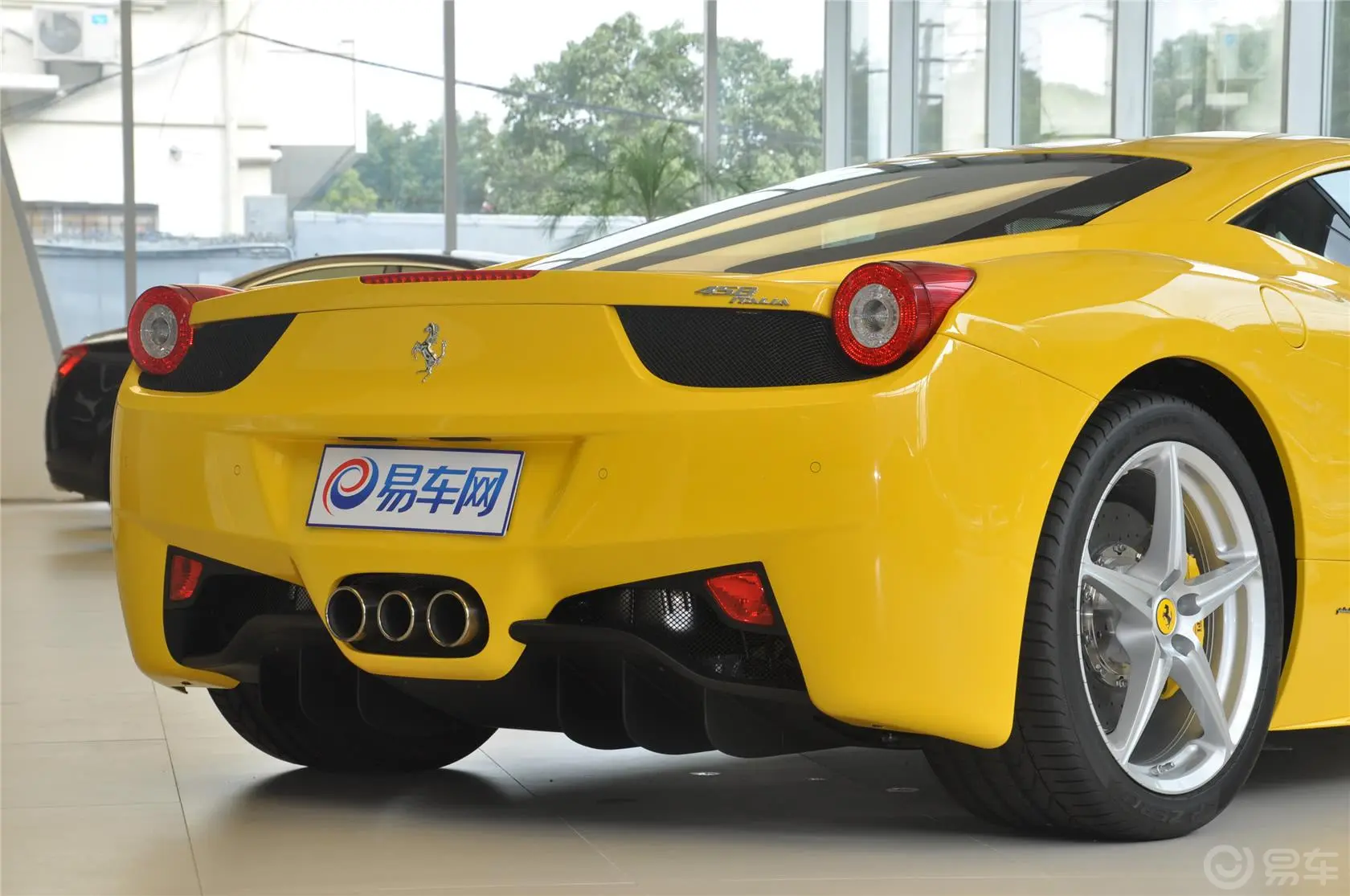 法拉利458Italia 4.5L 标准型外观