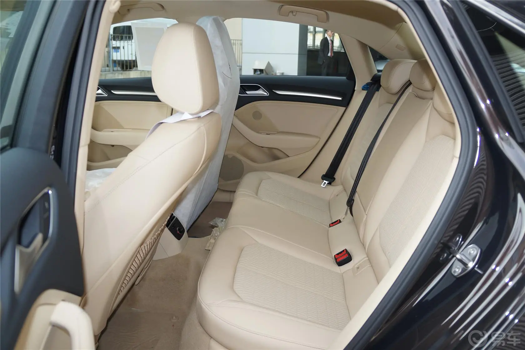 奥迪A3(进口)Limousine 40 TFSI S line 舒适型后排空间体验