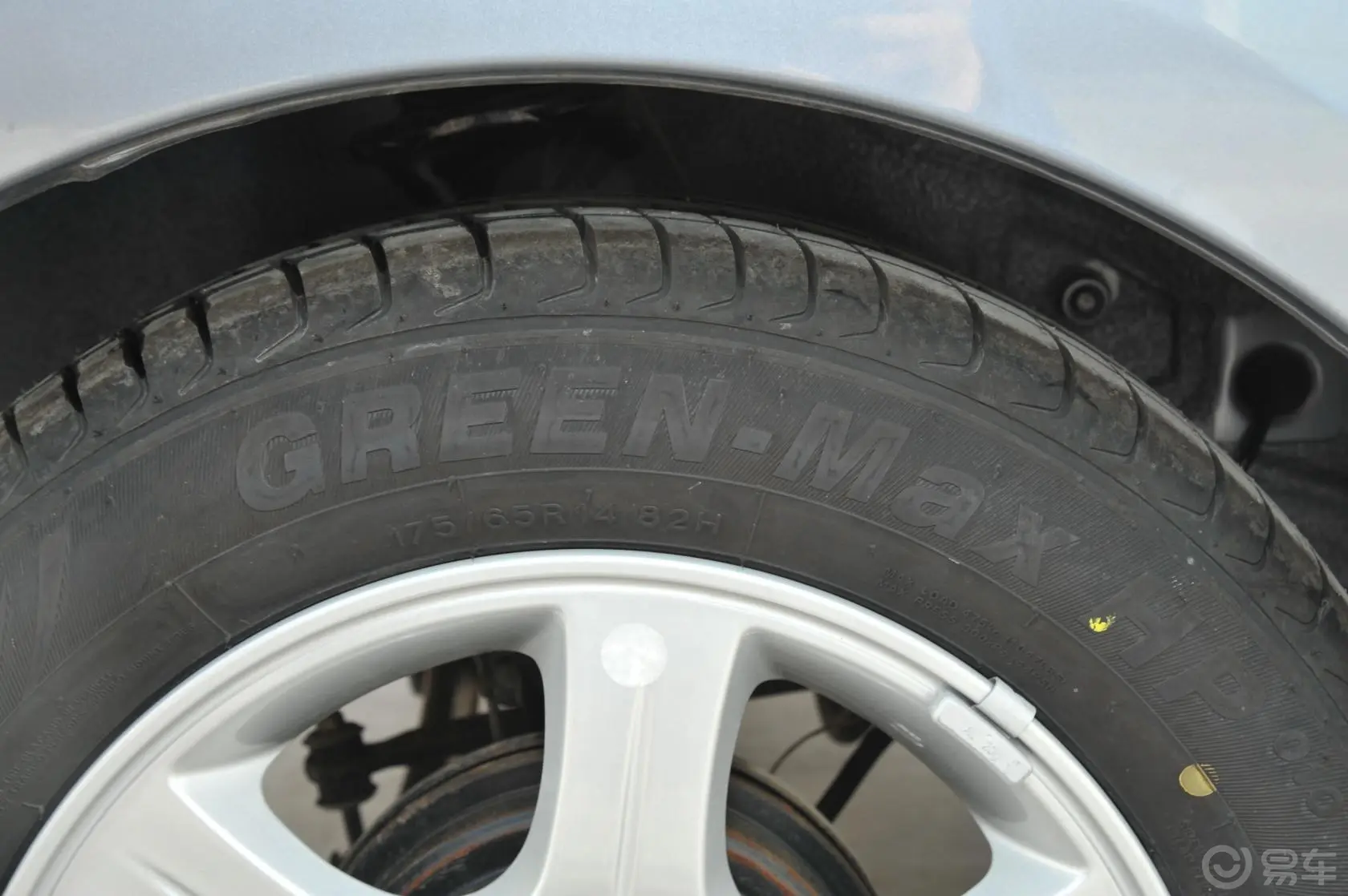 夏利N51.3L 手动 豪华型带气囊轮胎规格