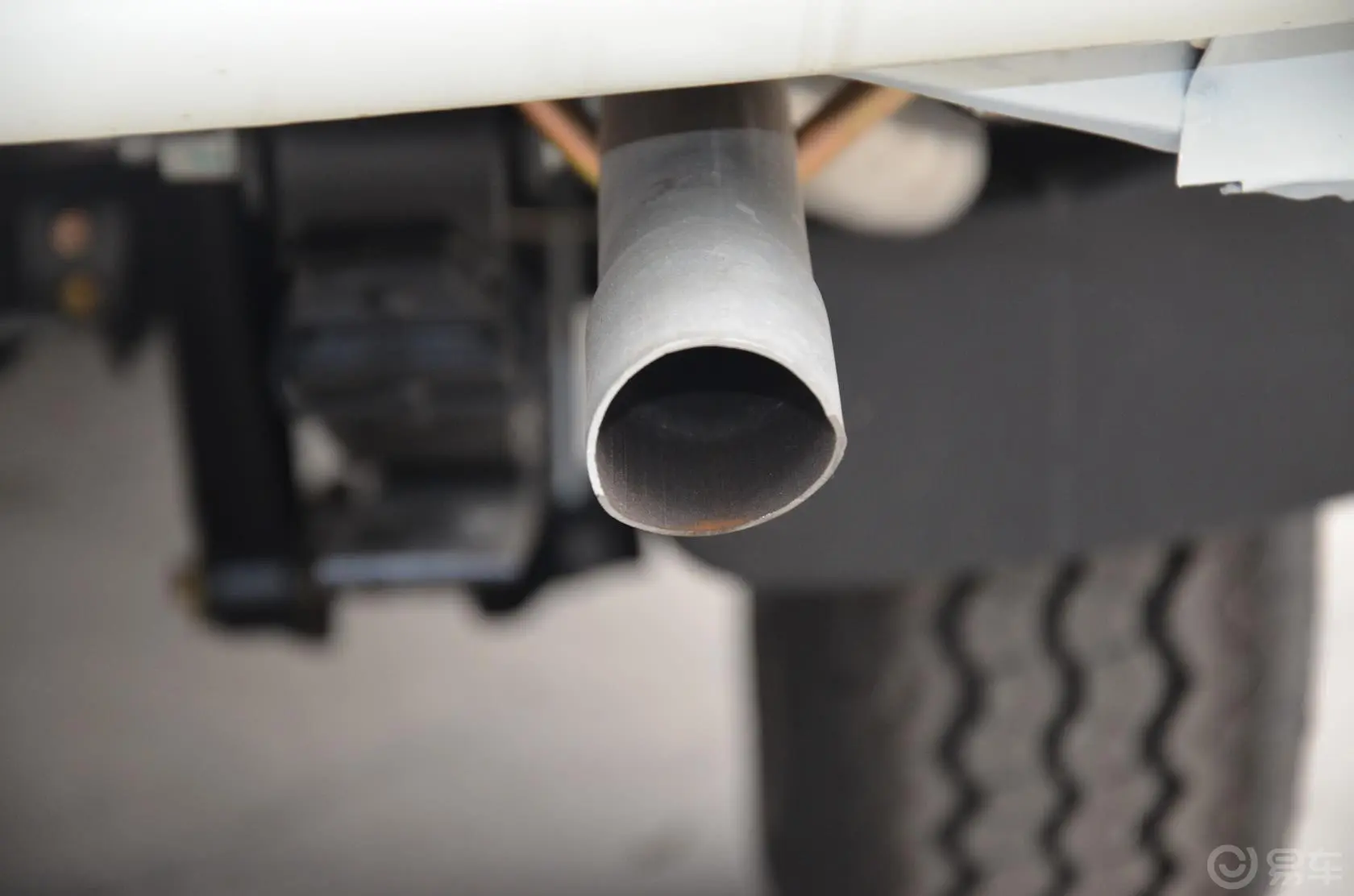 金威2.5L 手动 柴油车型-客货两用排气管（排气管装饰罩）