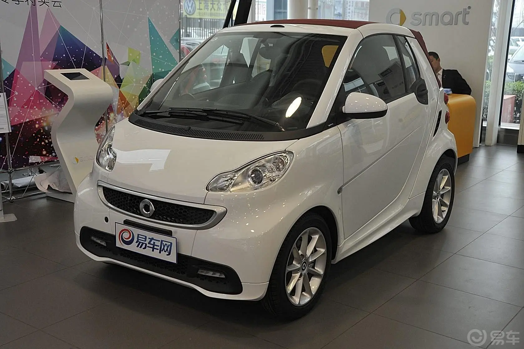 smart fortwo1.0T 敞篷激情版侧前45度车头向左水平