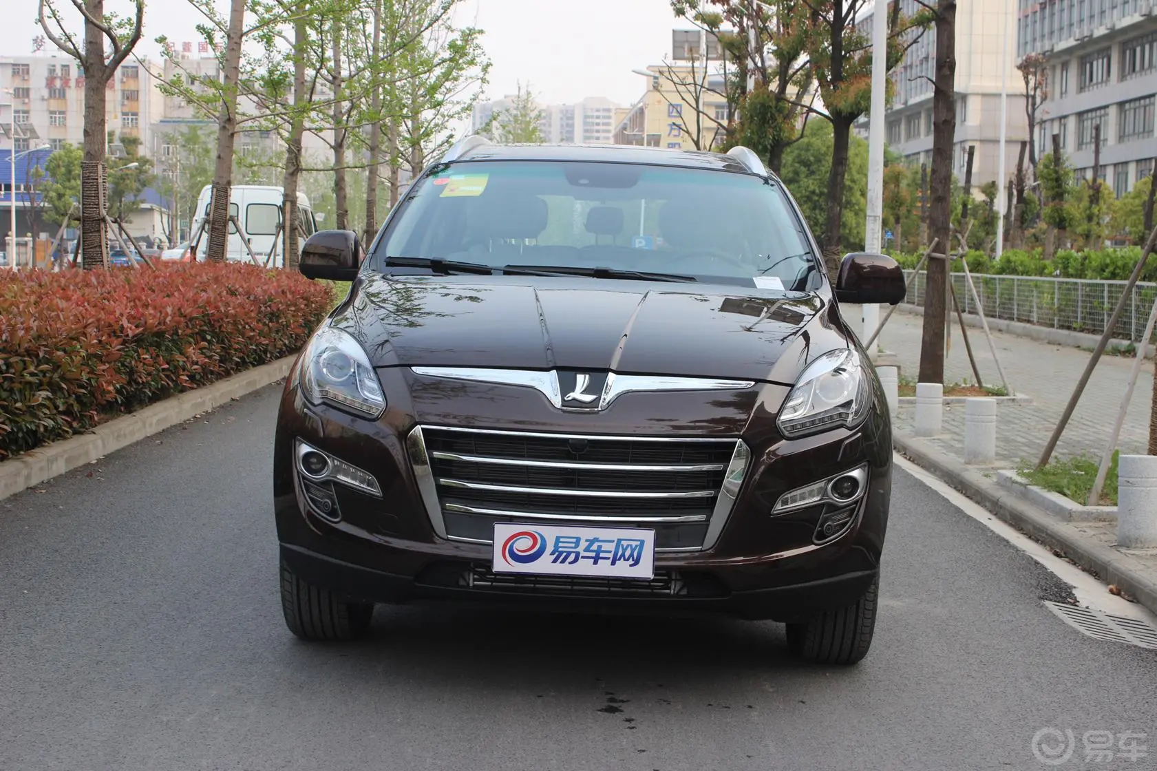 大7 SUV2.2T 自动 四驱 智尊型正前水平