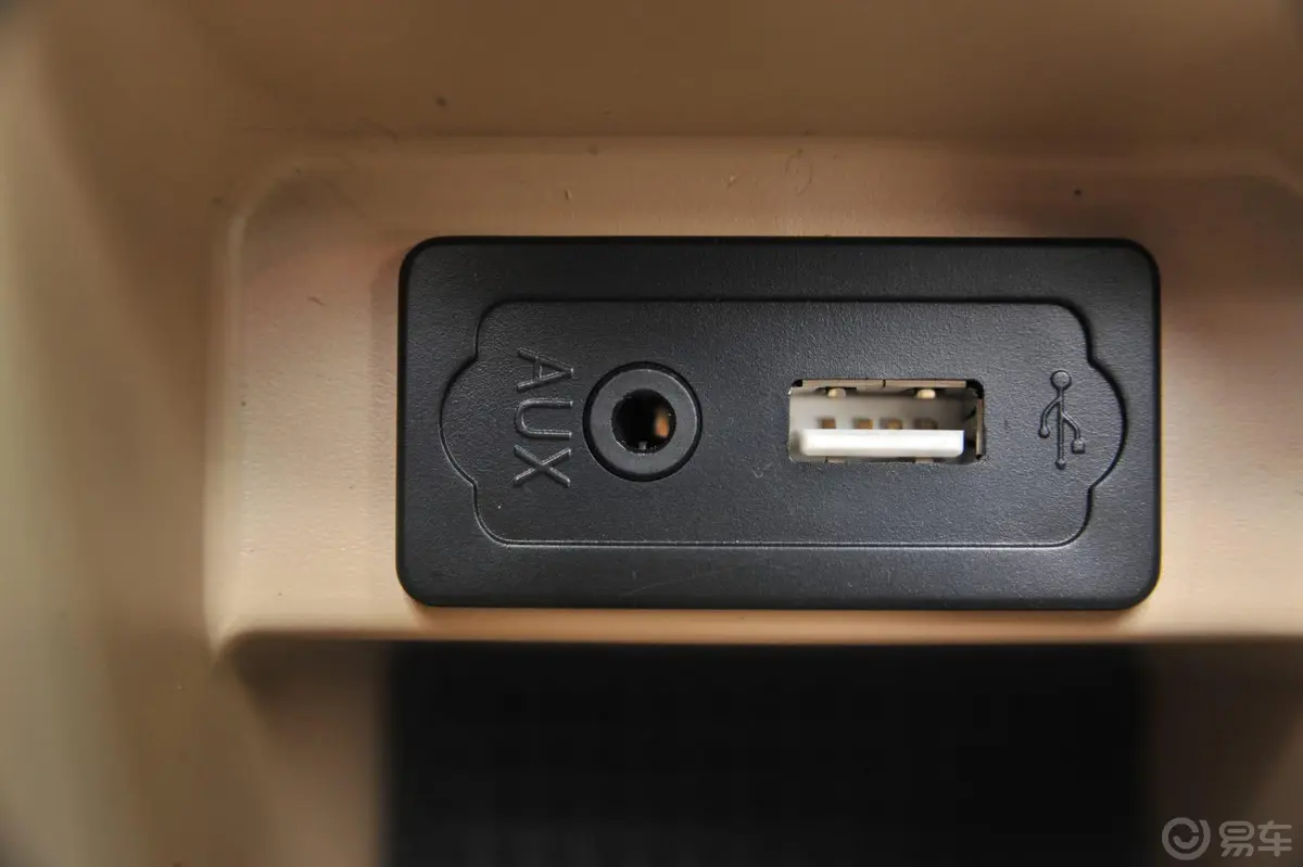 中华H3301.5L 手自一体 豪华版USB接口