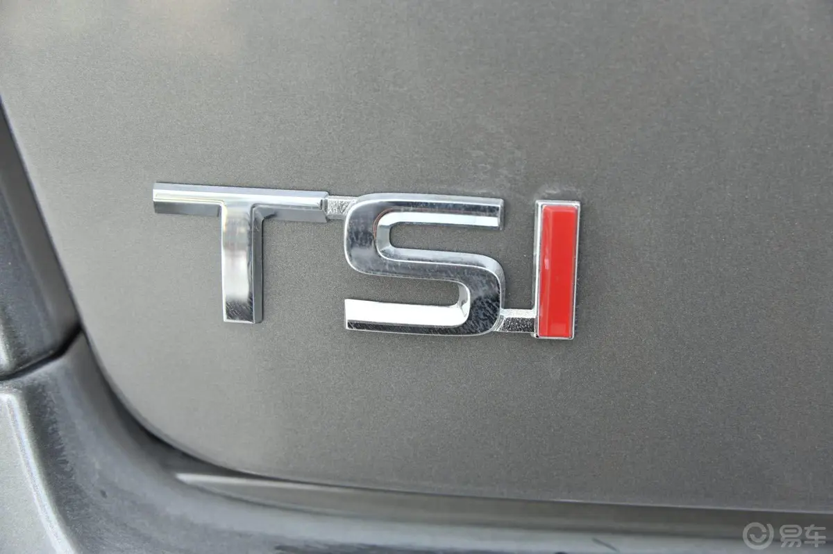 明锐1.4 TSI 自动 逸俊版尾标