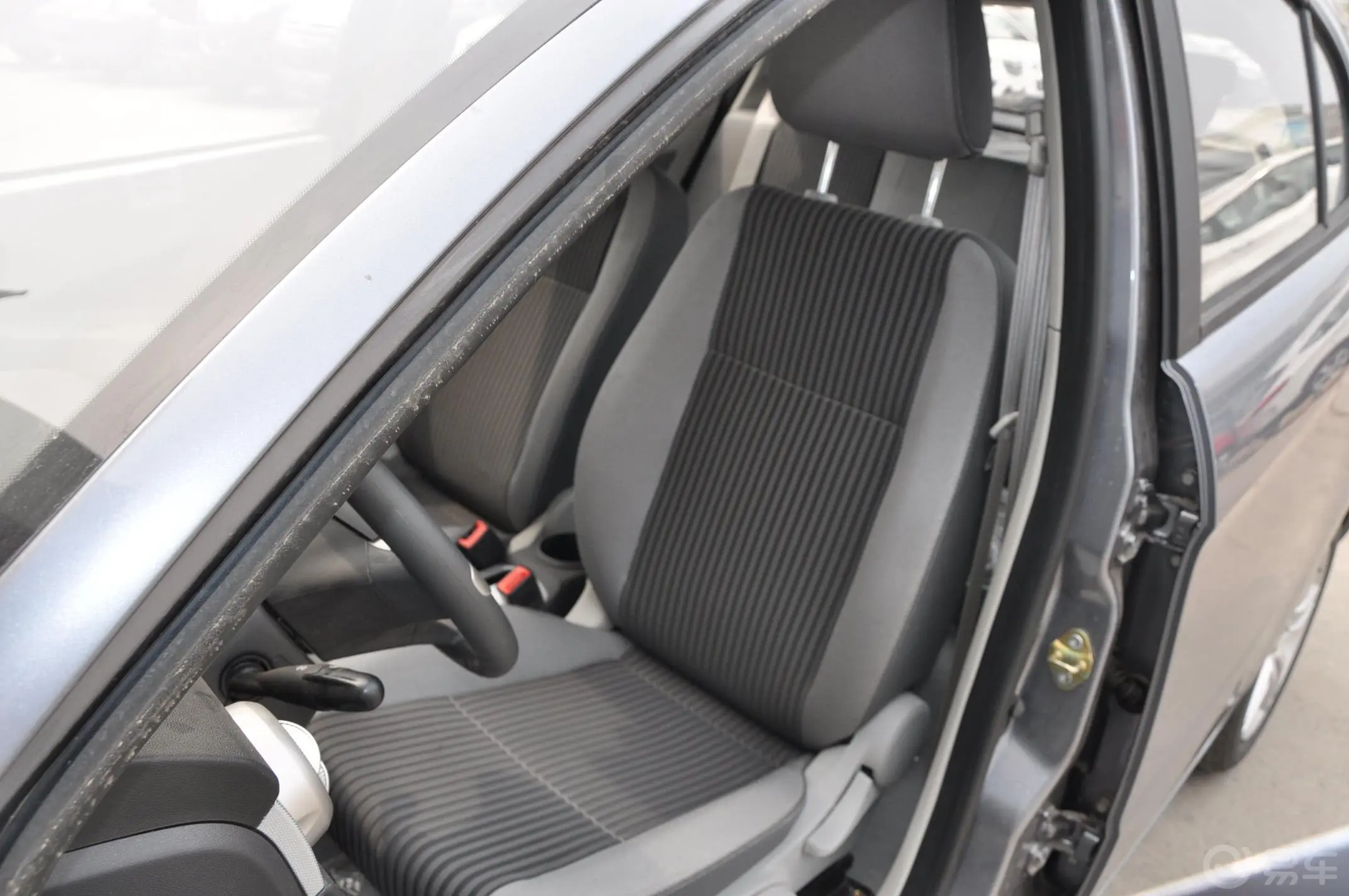 欧朗两厢 1.5L 手动 舒适型驾驶员座椅