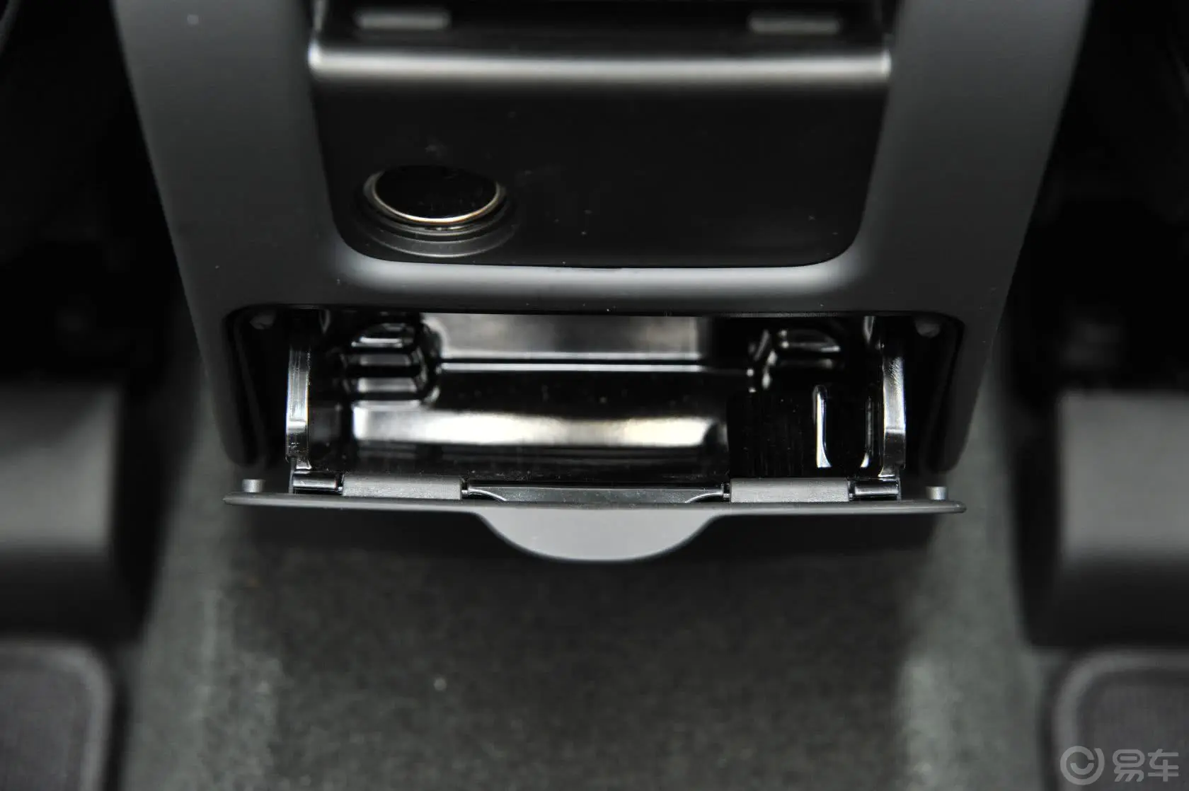 沃尔沃XC60(进口)3.0T T6 AWD 个性运动版内饰