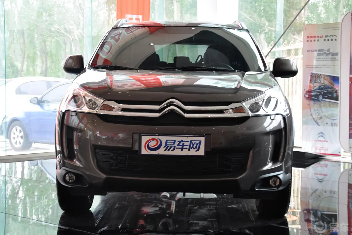 雪铁龙C4 AIRCROSS(进口)2.0L 自动 两驱 豪华版正前水平