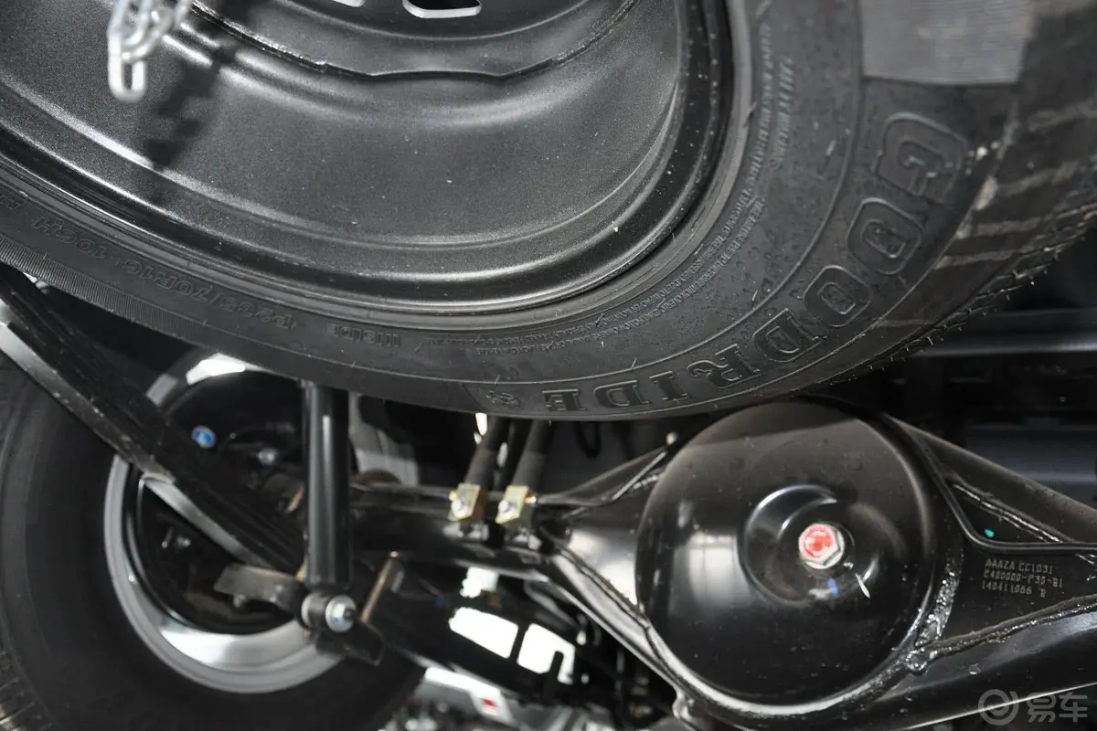 风骏52.4L 手动 大双 欧洲版 汽油 四驱 精英型备胎品牌