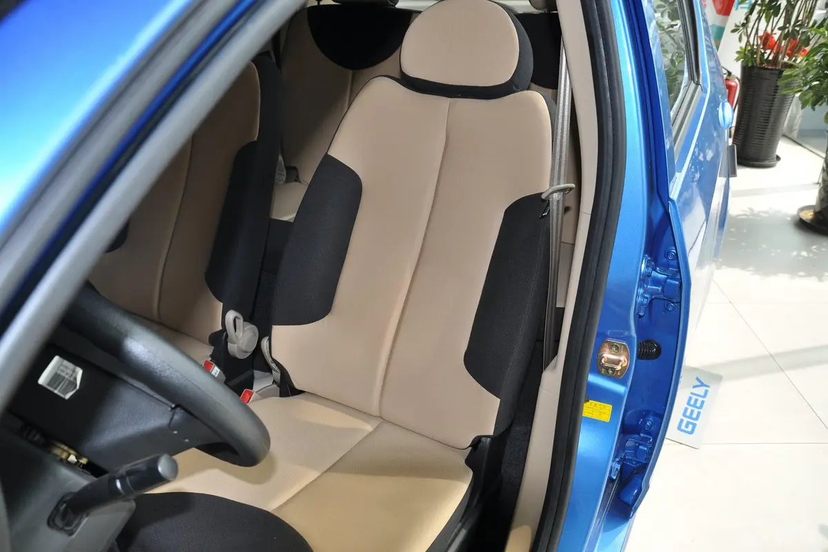 经典熊猫1.3L 手动 舒适型Ⅱ驾驶员座椅