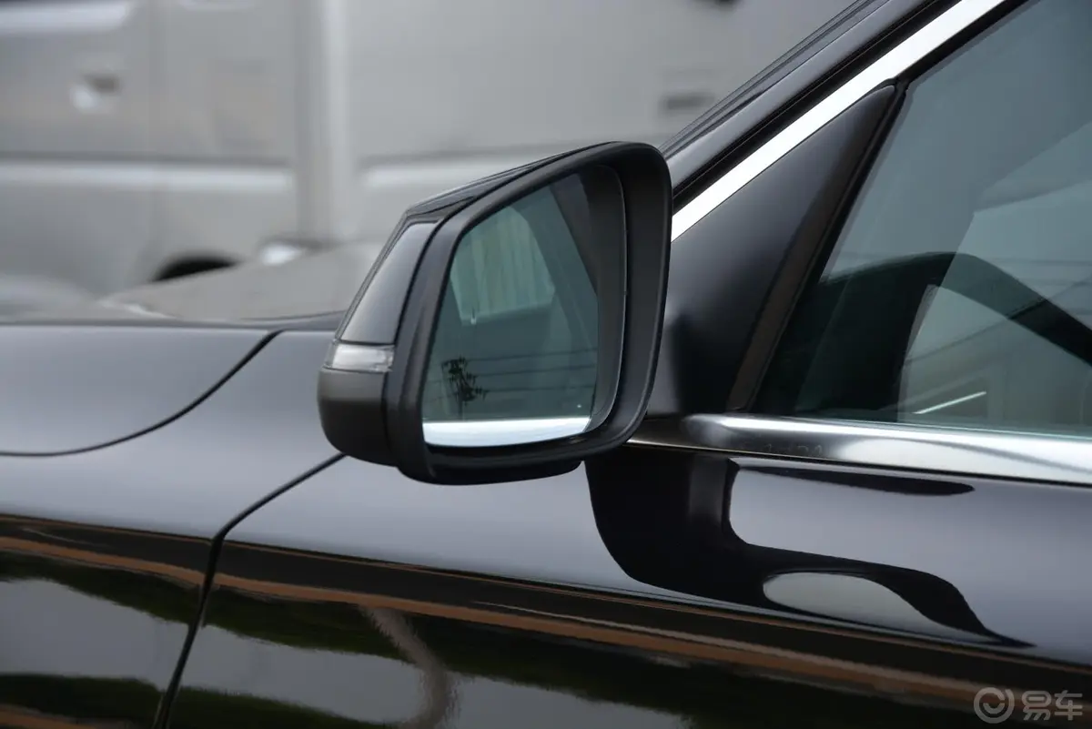 宝马7系740Li xDrive 马年限量版后视镜镜面（后）