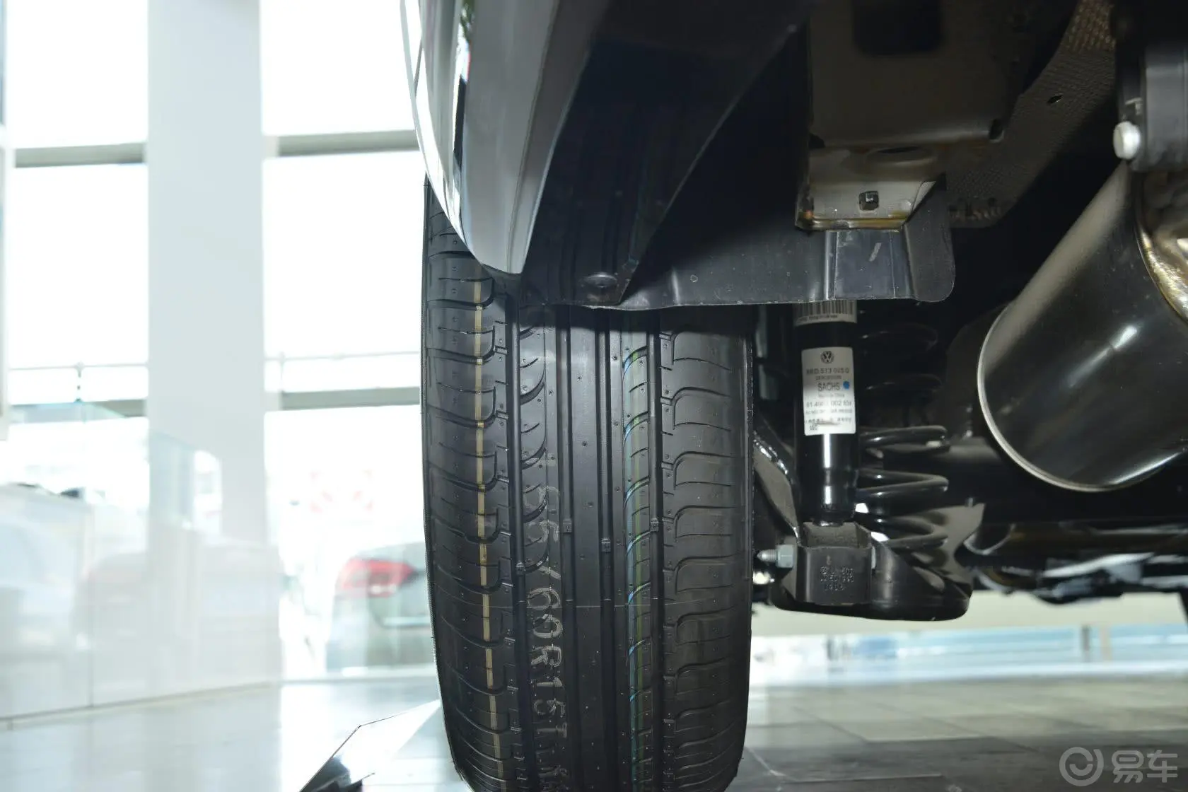 桑塔纳1.6L 自动 豪华版轮胎花纹