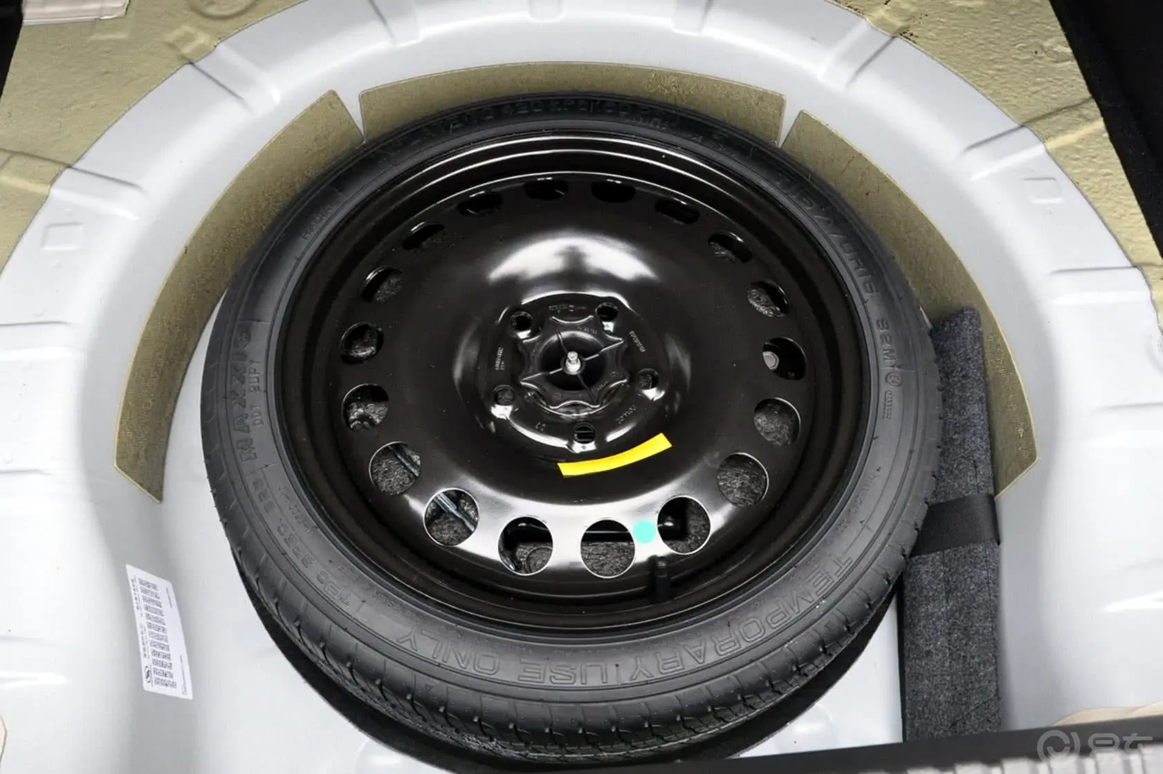 英朗GT 1.6T 手自一体 时尚运动型备胎