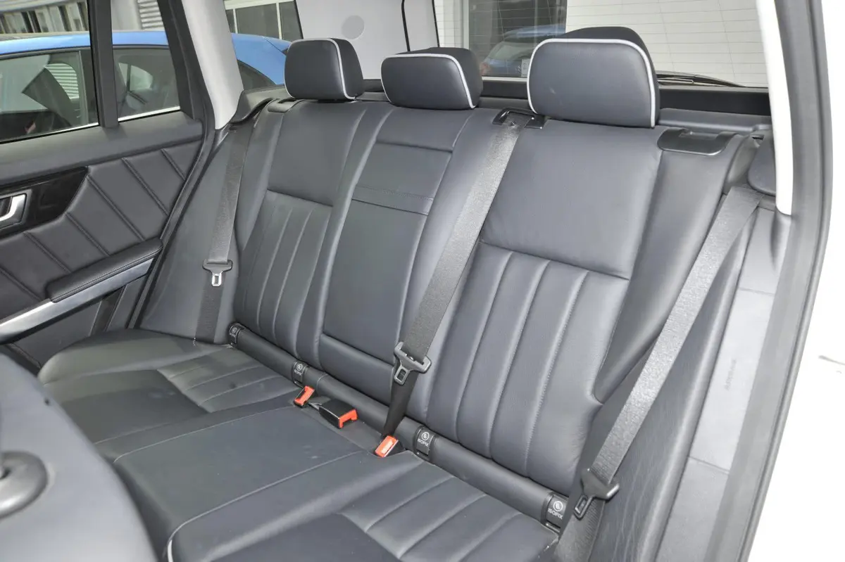 奔驰GLK级GLK 300 3.0L 自动 豪华型 改款后排座椅