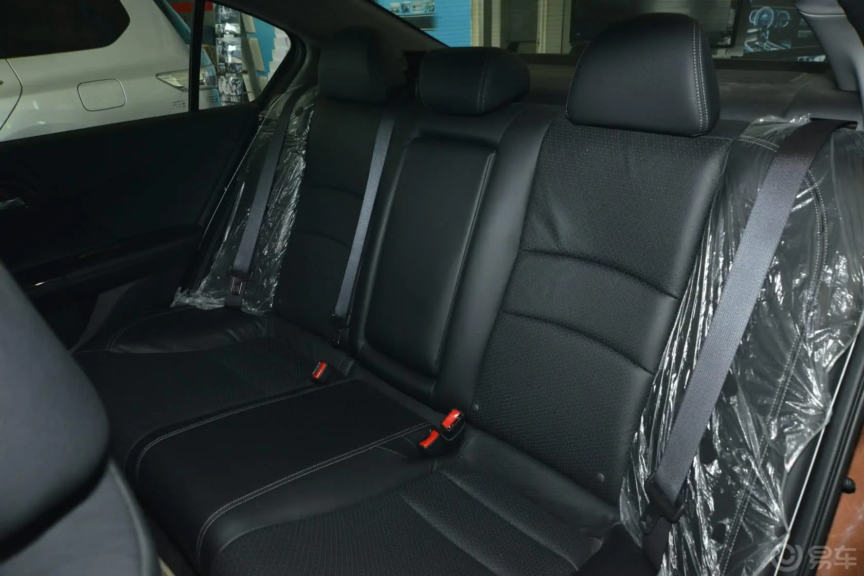 雅阁2.4L LX 舒适版后排座椅