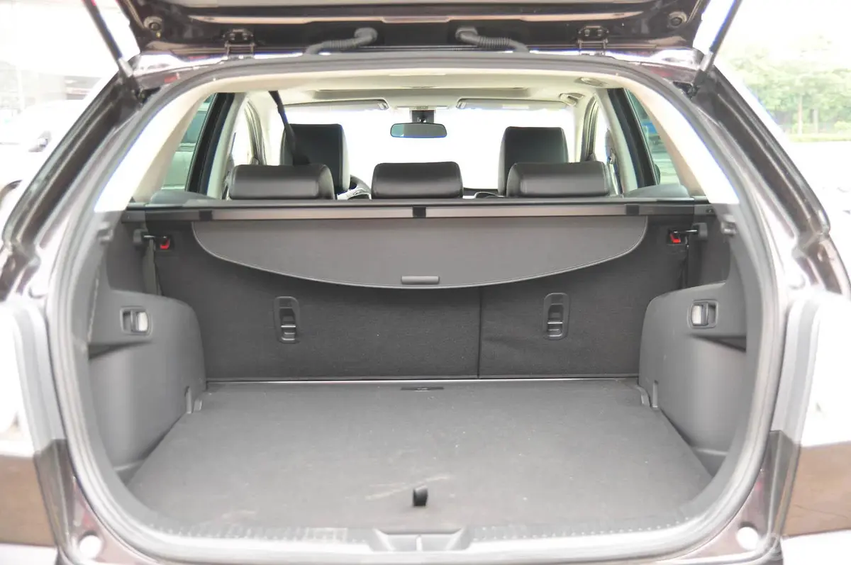 马自达CX-72.3T 四驱 至尊版行李箱空间