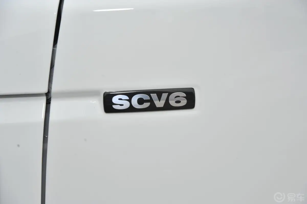 发现第四代 3.0 V6 SC SE 汽油版外观