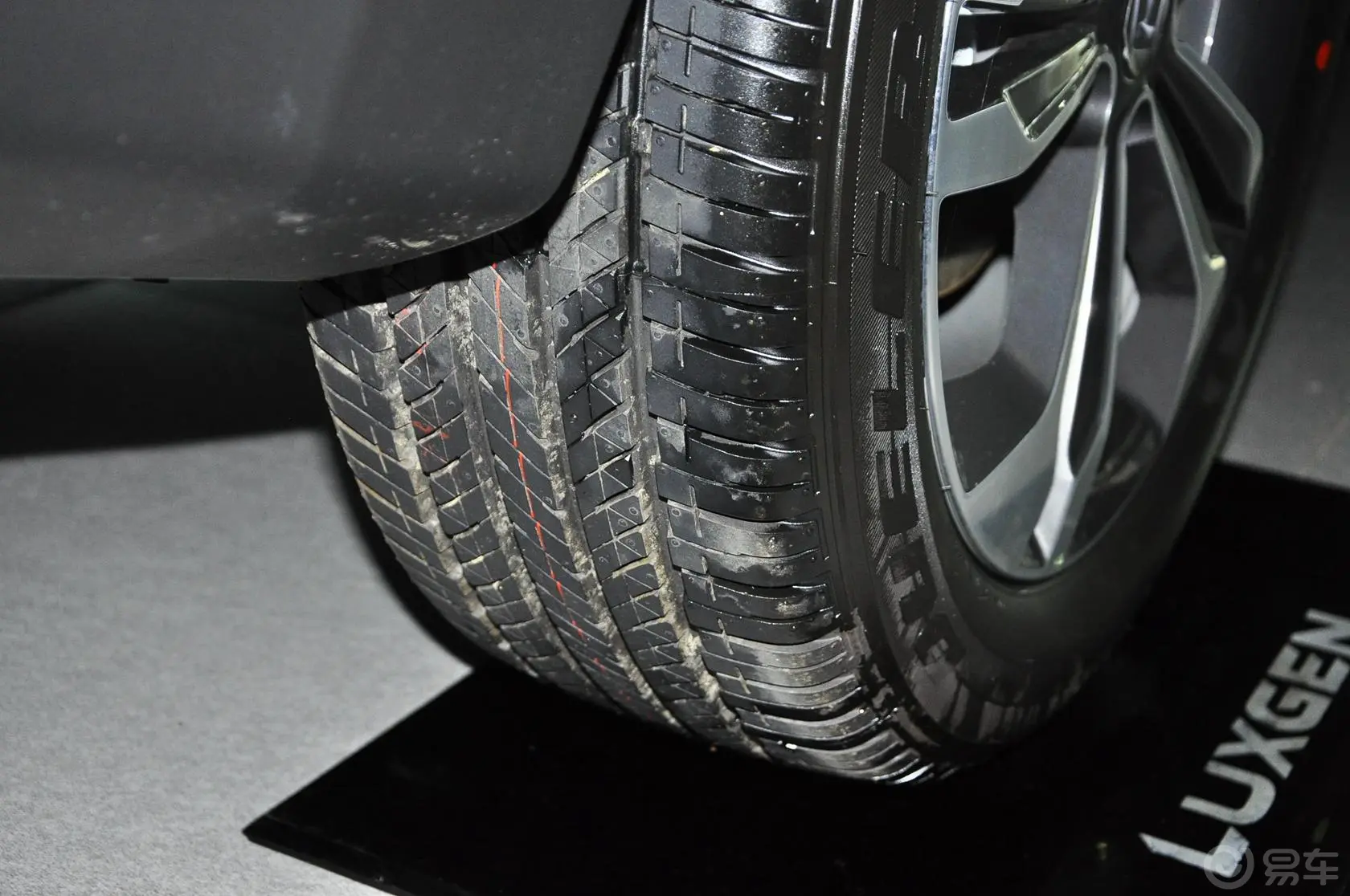 优6 SUV1.8T 智尊型轮胎花纹