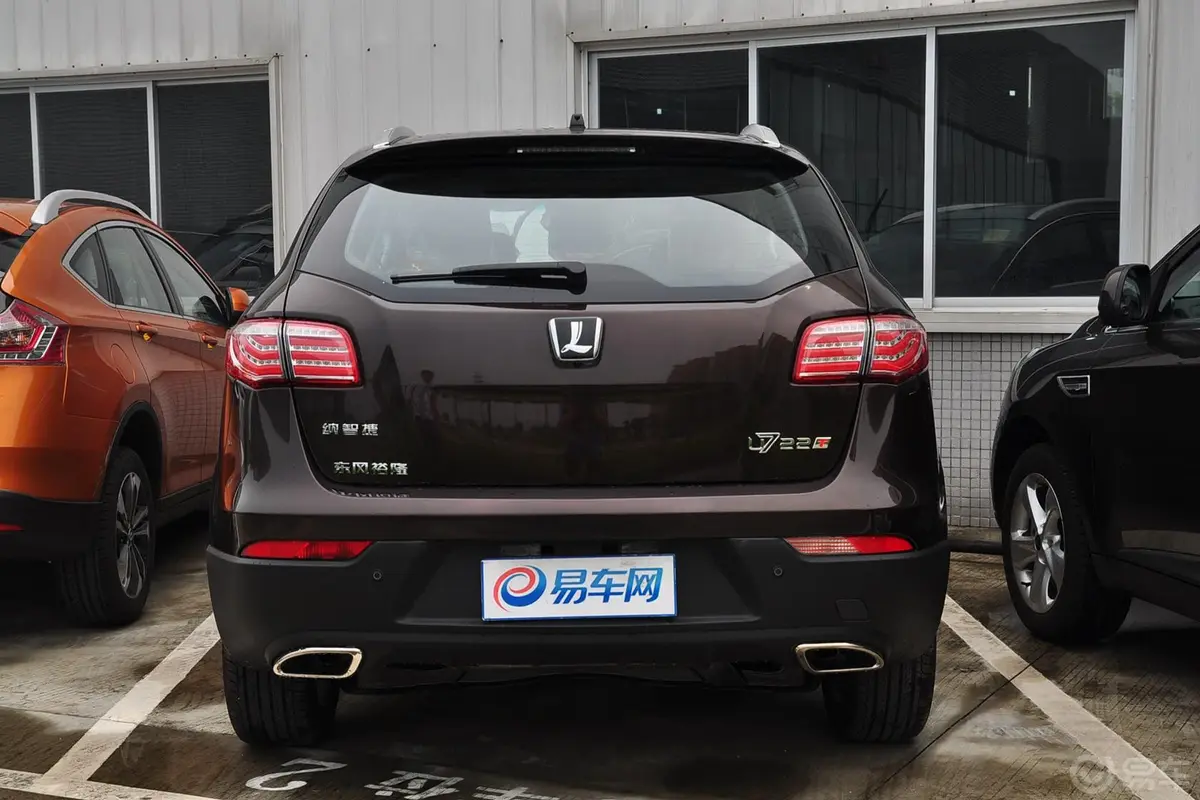 大7 SUV2.2T 自动 两驱 智慧型正后水平