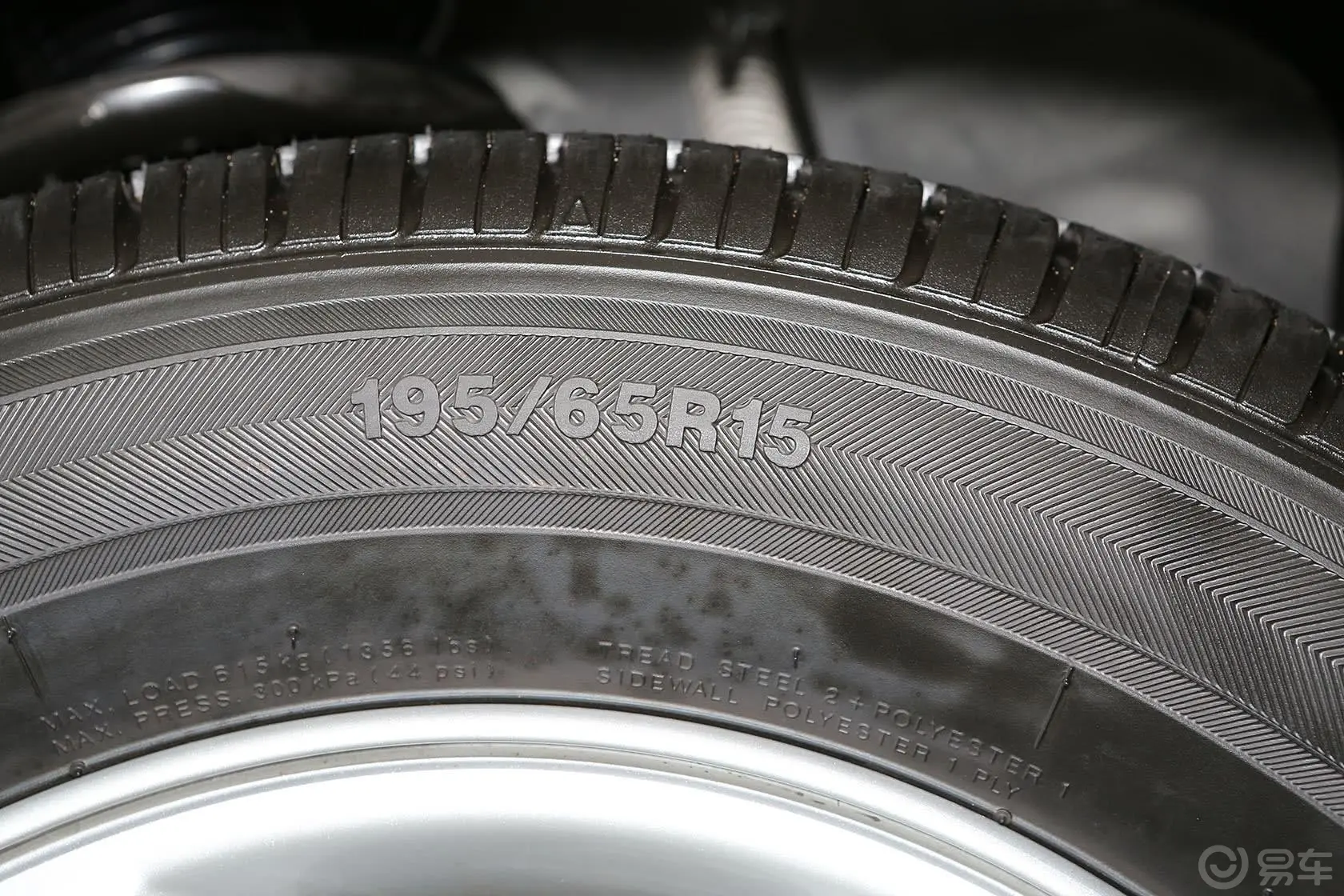 悦动1.6L GLS 手动轮胎规格