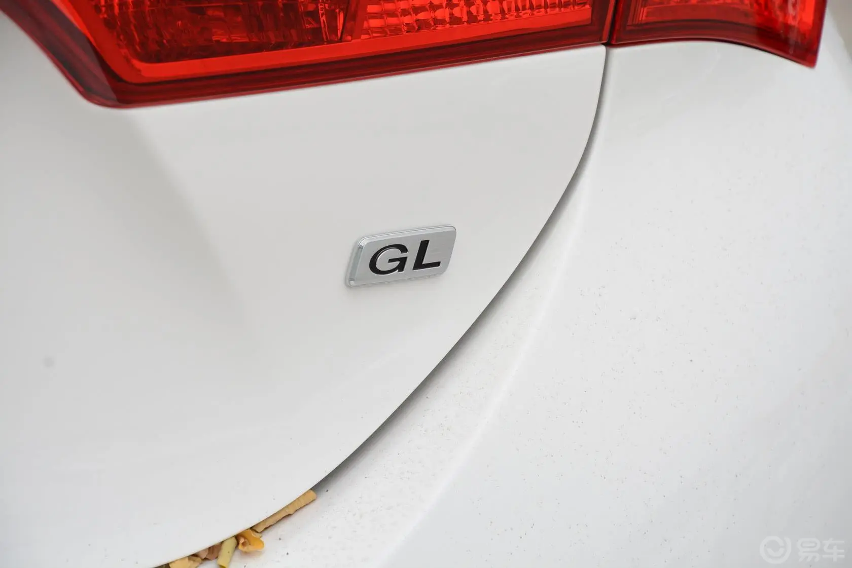 卡罗拉1.6L GL CVT尾标