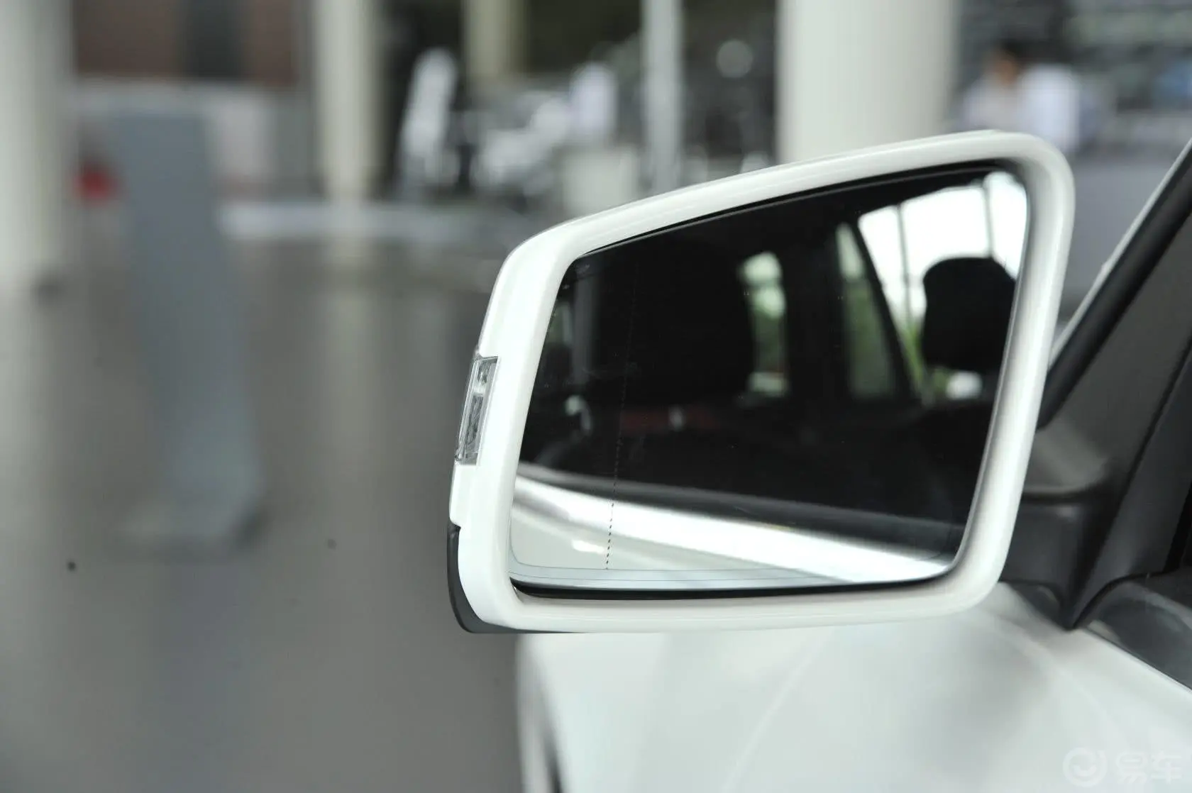 奔驰GLK级GLK 300 3.0L 自动 动感型天窗版后视镜镜面（后）