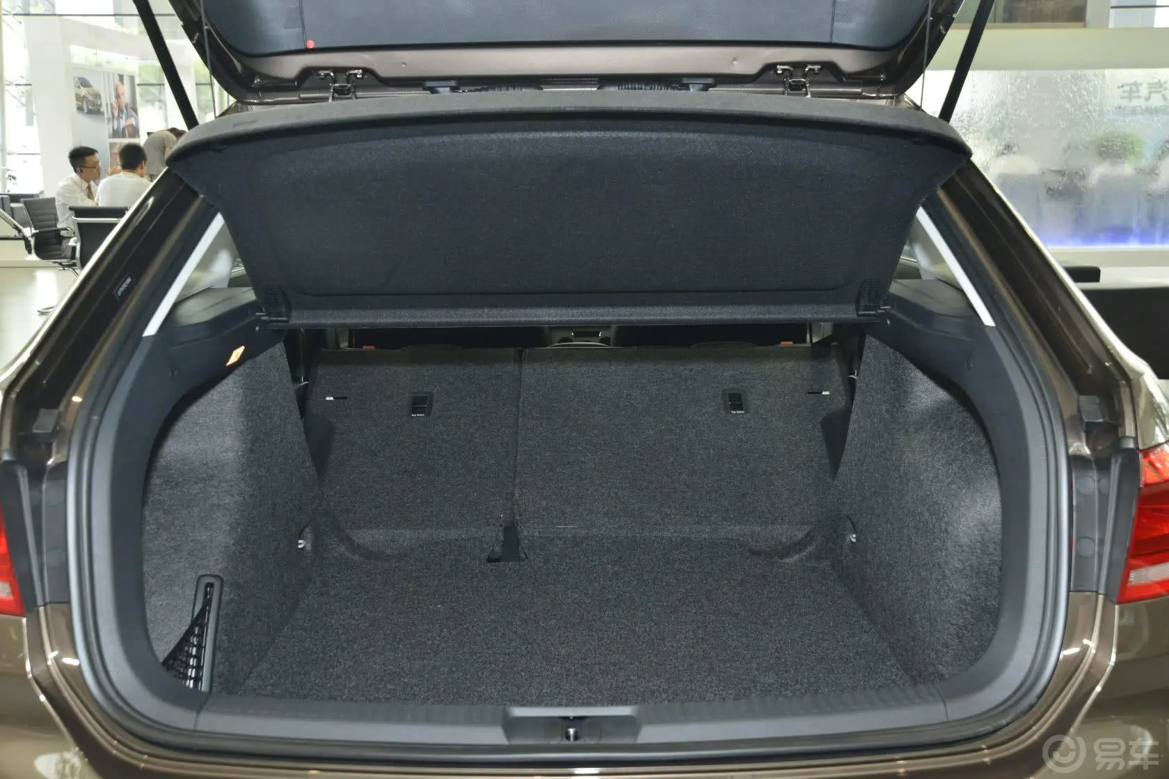 朗行1.6L 自动 舒适版行李箱空间