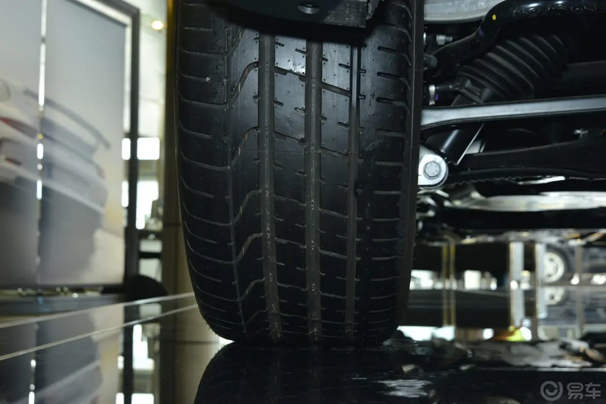 CayenneCayenne Platinum Edition 3.0T轮胎花纹