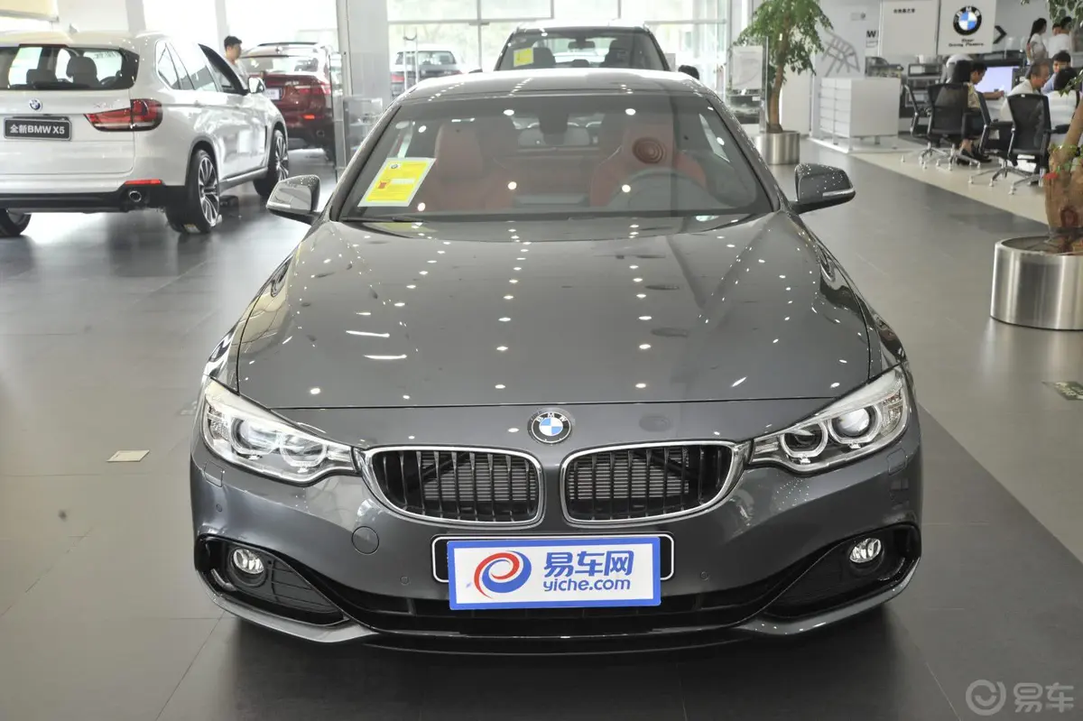 宝马4系敞篷轿跑车 428i xDrive 设计套装型正前水平