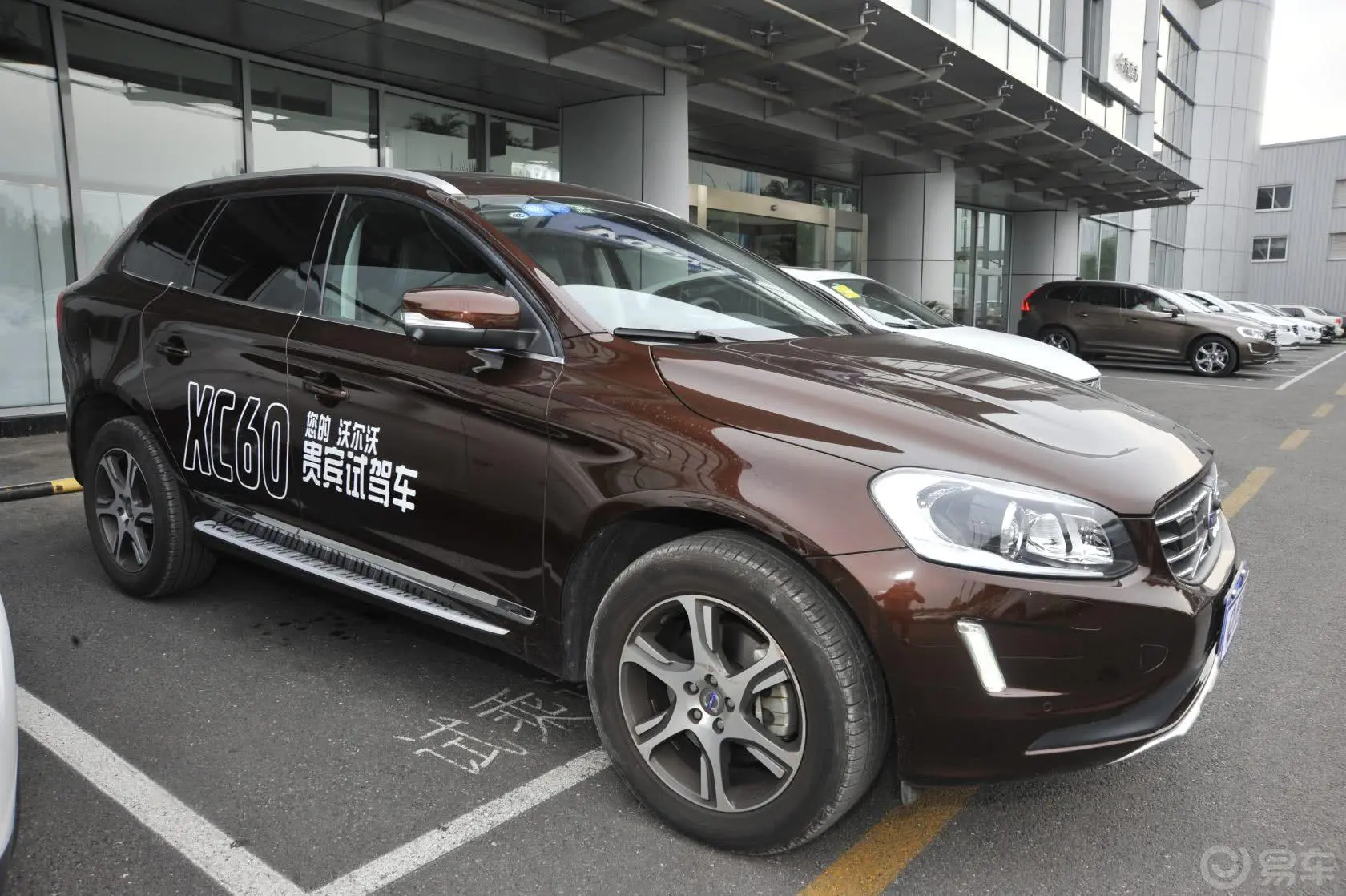 沃尔沃XC60(进口)2.0T T5 智雅版正侧车头向右水平