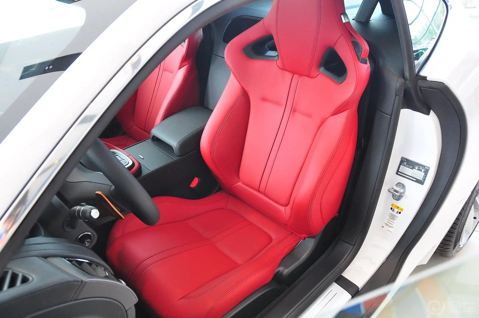 捷豹F-TYPE3.0T V6 S Coupe驾驶员座椅