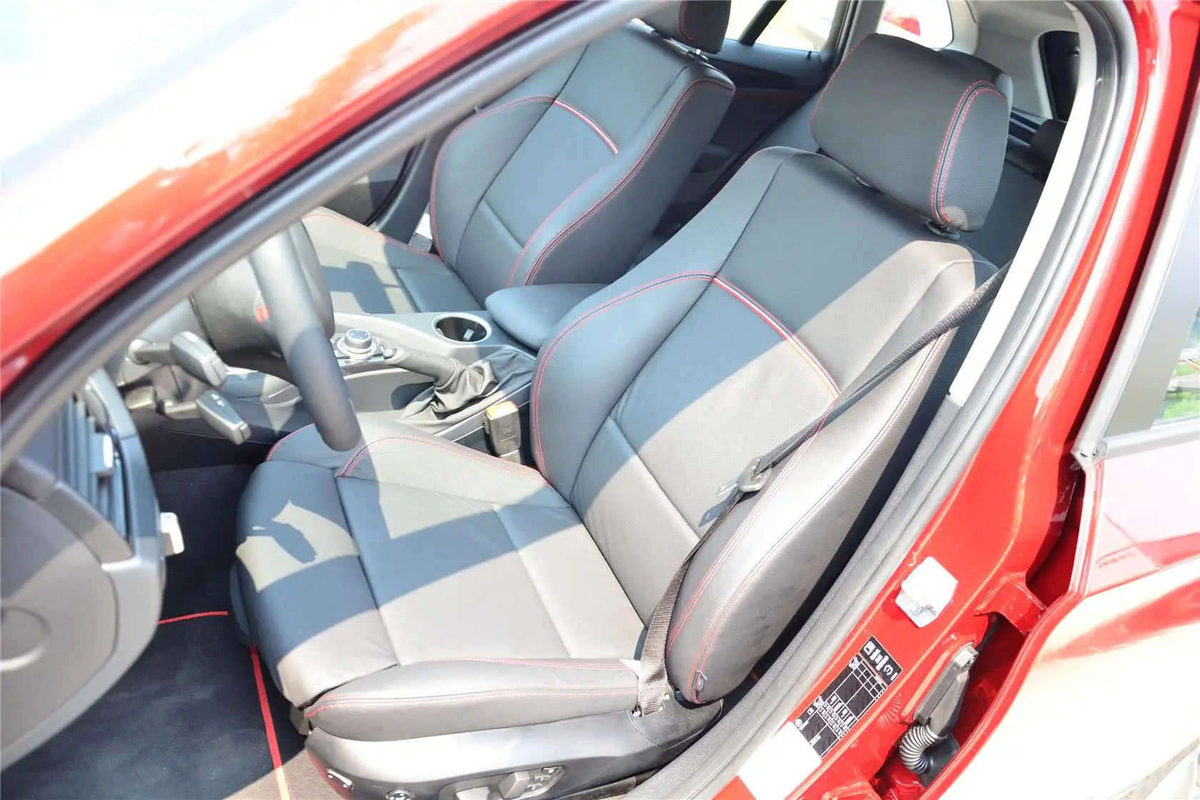 宝马X1sDrive18i 运动设计套装驾驶员座椅