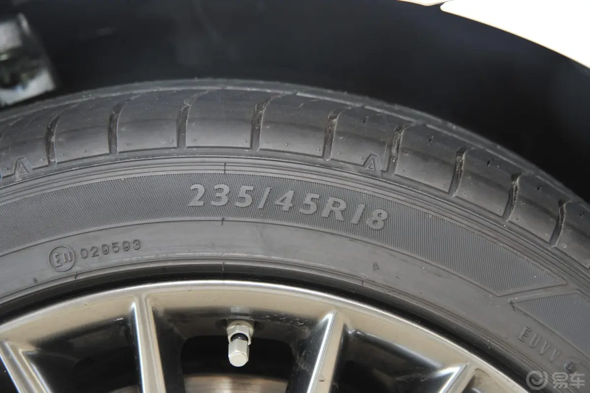 雷克萨斯GS250 F SPORT轮胎规格