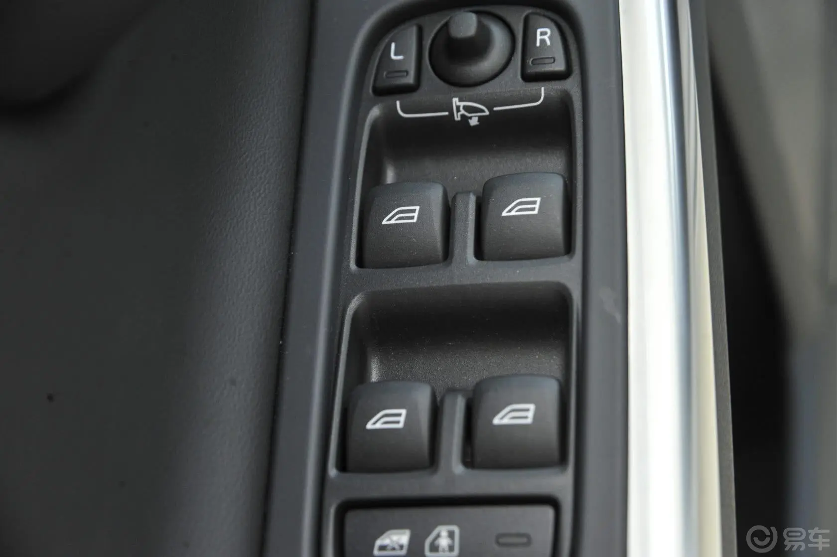 沃尔沃V60T5 智雅 个性运动版车窗升降键