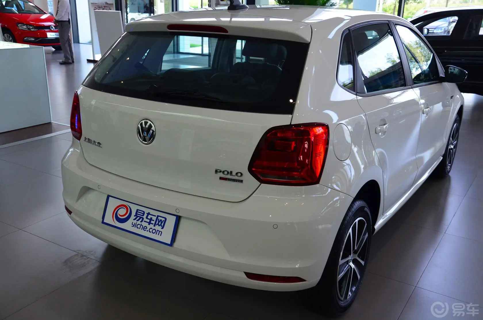 Polo1.6L 自动 30周年纪念版侧后45度车头向右水平